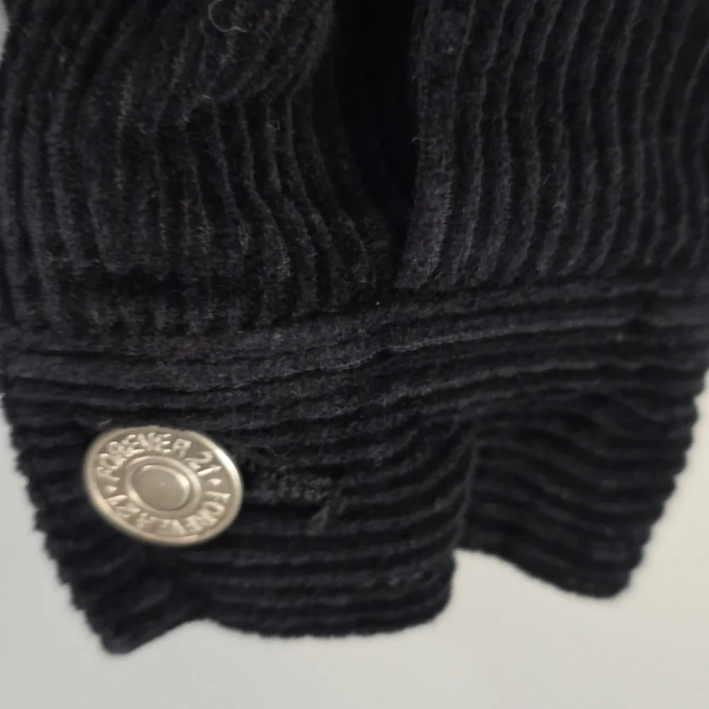 Forever 21 Black Ribbed Corduroy Crop Jacket Button Up Women's Size Small Black7